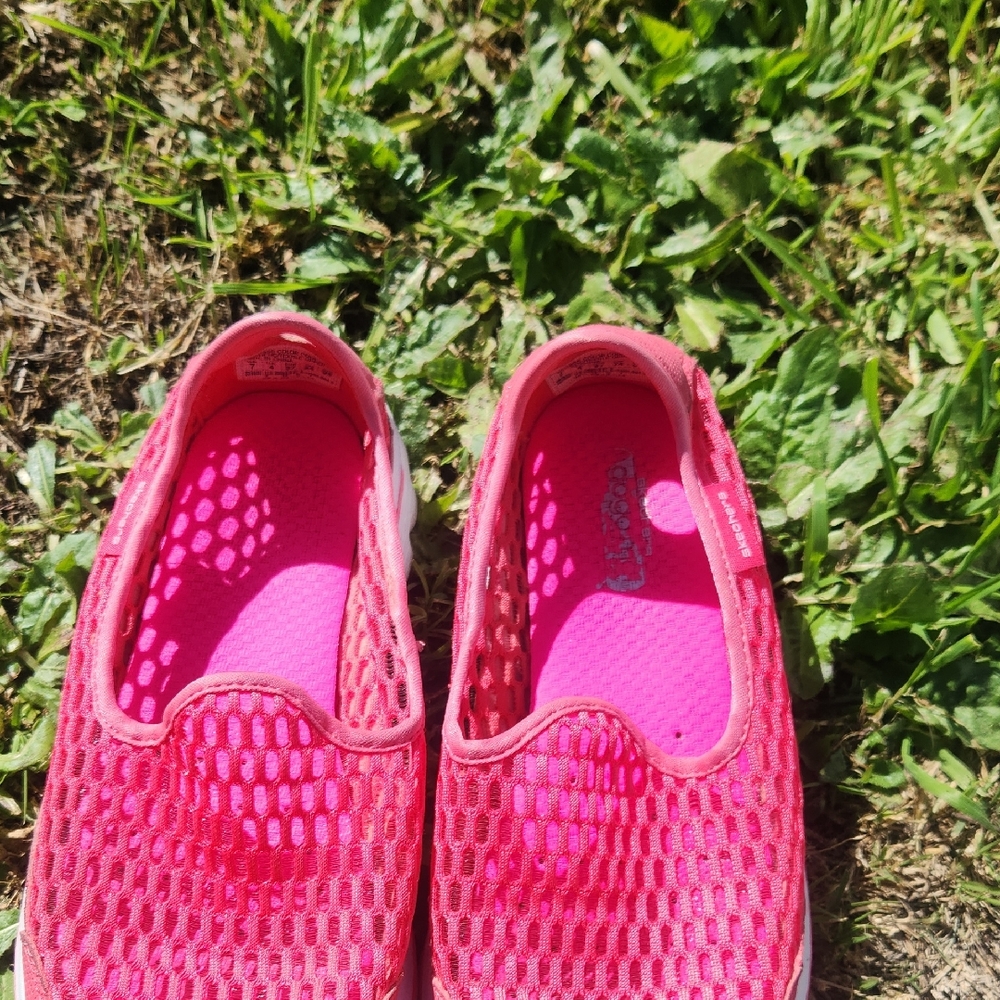 Skechers Kids Pink Mesh Slip-On Sneakers